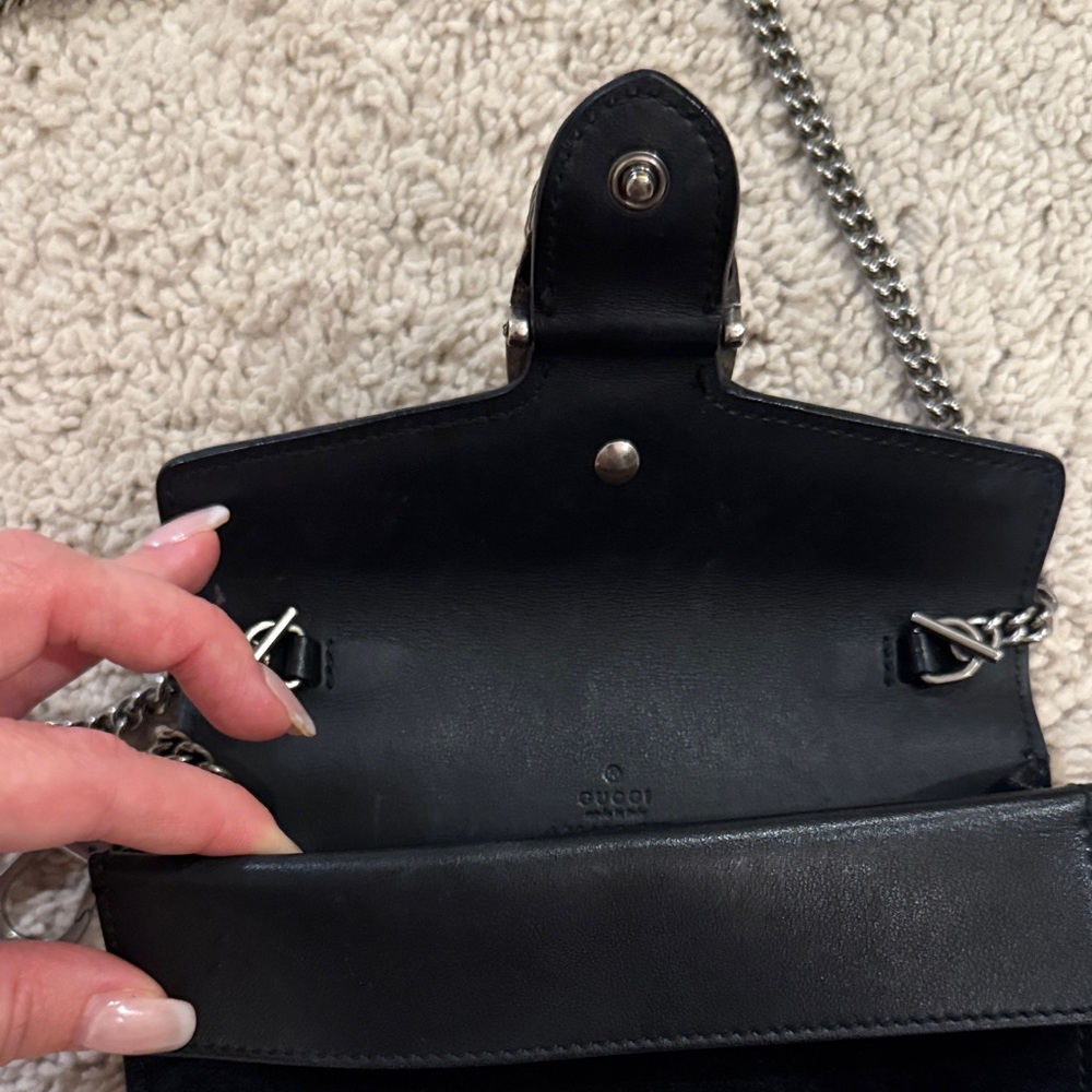 Gucci Black Crossbody Bag with Silver Chain - Picture 3 of 4